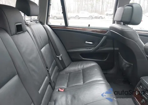 2010 BMW 535 Xi z USA, uszkodzony, nr VIN WBAPT7C57AC237801